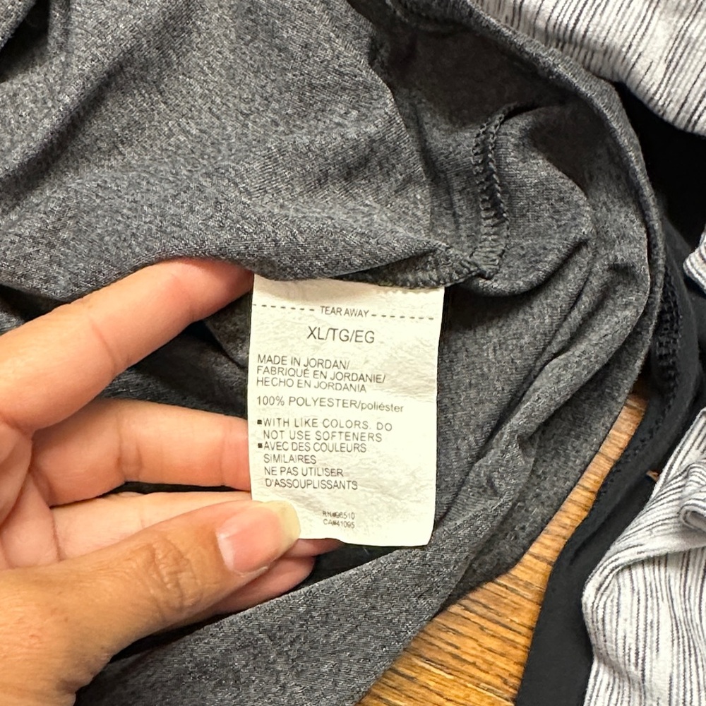 Under Armour Women's Charcoal Tank Top - Picture 6 of 6